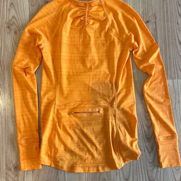 Athleta PACIFICA ILLUME rashguard sun shirt XS - Picture 2 of 3